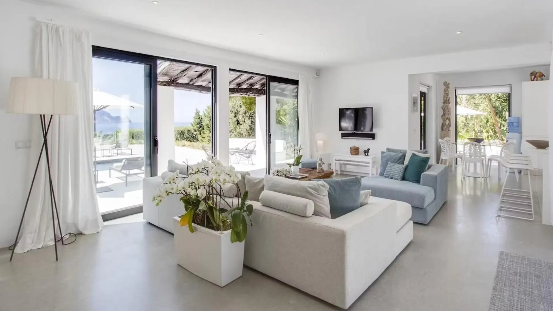 Ibizian Villa With Sea-Views San José